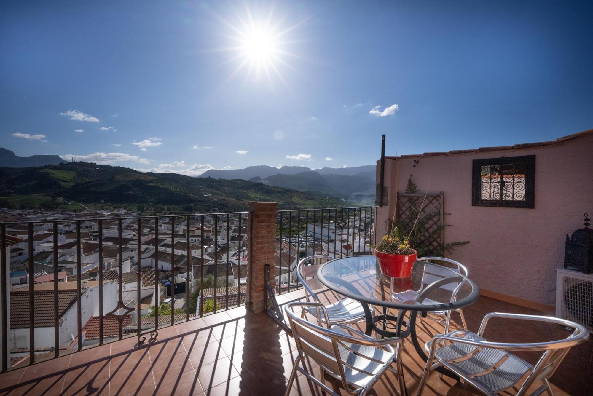 Villa Eagles Nest - Massive Townhouse With Pool With Outstanding Views Algodonales Exterior foto